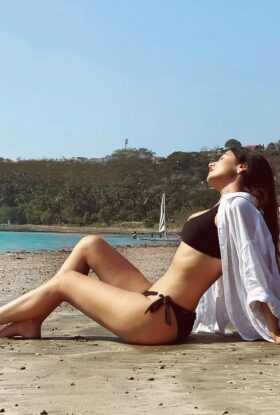0556255850 Attractive Body Pakistani Escort In Deira Dubai