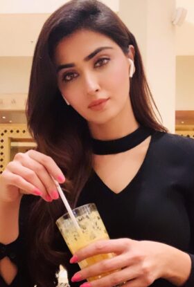 0556255850 Romantic Pakistani Escort In Deira Dubai